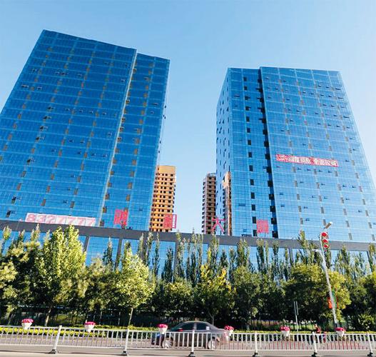 blank" href="/item/房屋建筑工程/8195574"